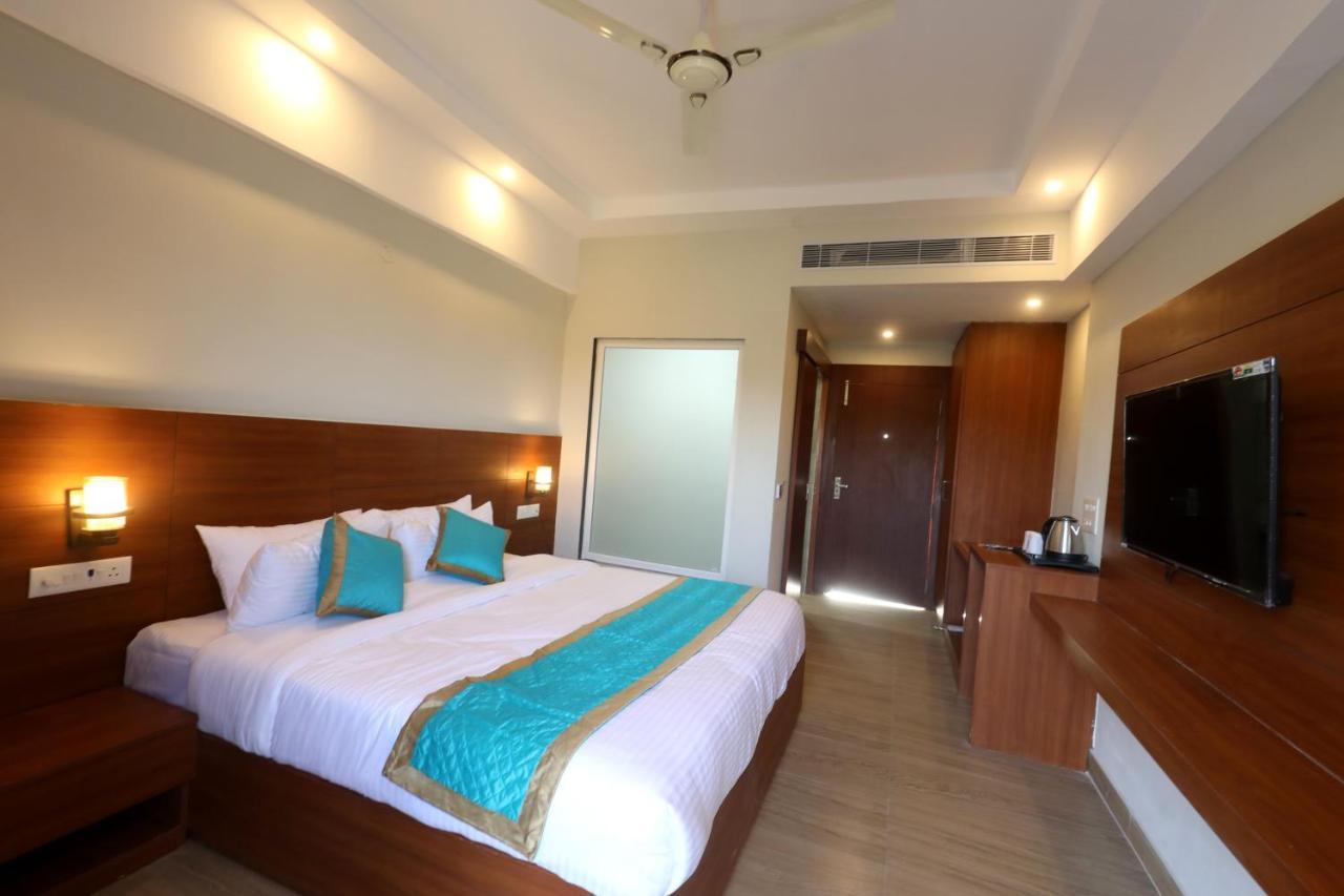 Aar Resort & Spa Dehradun Exterior photo